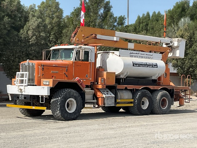 1995 Kenworth C500B 6x6 w/ Water Tank Bucket Truck - منصة محمولة مثبتة على الشاحنة: صورة 2 1995 Kenworth C500B 6x6 w/ Water Tank Bucket Truck - منصة محمولة مثبتة على الشاحنة: صورة 2