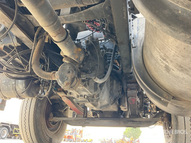 1995 Volvo FH12-420 4x2 S/A Sleeper Truck Tractor - رأس تريلا: صورة 5 1995 Volvo FH12-420 4x2 S/A Sleeper Truck Tractor - رأس تريلا: صورة 5