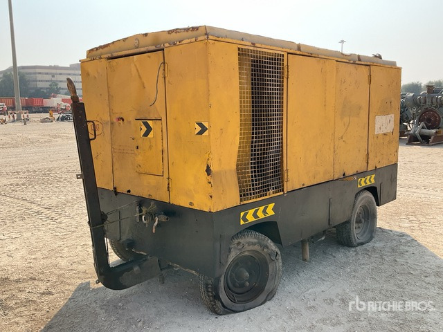 1996 Atlas Copco Mobile (Inoperable) Air Compressor - ضاغط هوائي: صورة 1 1996 Atlas Copco Mobile (Inoperable) Air Compressor - ضاغط هوائي: صورة 1