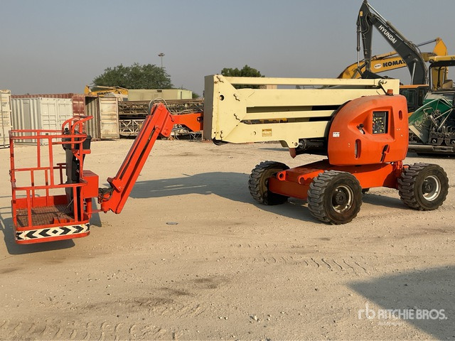 2002 JLG 450AJ Series ll 4WD Diesel Articulating Boom Lift - مرفاع مفصلي: صورة 1 2002 JLG 450AJ Series ll 4WD Diesel Articulating Boom Lift - مرفاع مفصلي: صورة 1