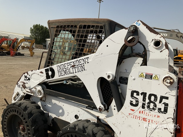 2004 Bobcat S185 - شيول صغير: صورة 5 2004 Bobcat S185 - شيول صغير: صورة 5