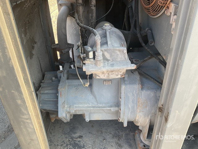 2005 Atlas Copco GA 132 Skid-Mounted Electric Air Compressor - ضاغط هوائي: صورة 4 2005 Atlas Copco GA 132 Skid-Mounted Electric Air Compressor - ضاغط هوائي: صورة 4