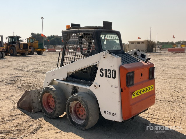 2006 Bobcat S130 Skid Steer Loader - شيول صغير: صورة 2 2006 Bobcat S130 Skid Steer Loader - شيول صغير: صورة 2