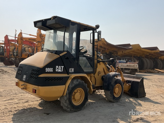 2007 Cat 906 - اللودر بعجل: صورة 4 2007 Cat 906 - اللودر بعجل: صورة 4