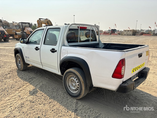2008 Isuzu D-Max 4x2 Crew Cab Pickup - شاحنة البيك أب: صورة 2 2008 Isuzu D-Max 4x2 Crew Cab Pickup - شاحنة البيك أب: صورة 2