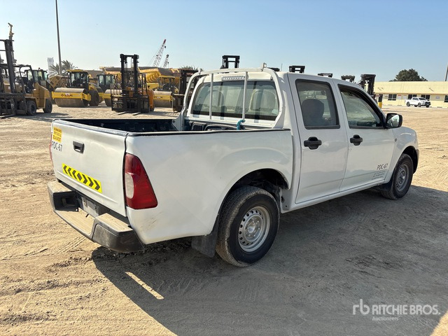 2008 Isuzu D-Max 4x2 Crew Cab Pickup - شاحنة البيك أب: صورة 3 2008 Isuzu D-Max 4x2 Crew Cab Pickup - شاحنة البيك أب: صورة 3