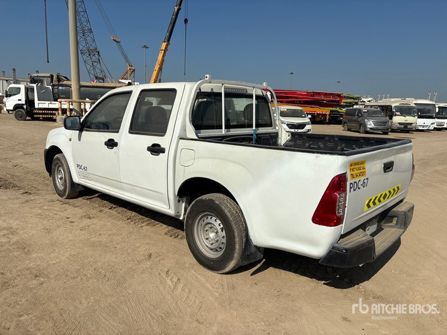 2008 Isuzu D-Max 4x2 Crew Cab Pickup - شاحنة البيك أب: صورة 2 2008 Isuzu D-Max 4x2 Crew Cab Pickup - شاحنة البيك أب: صورة 2