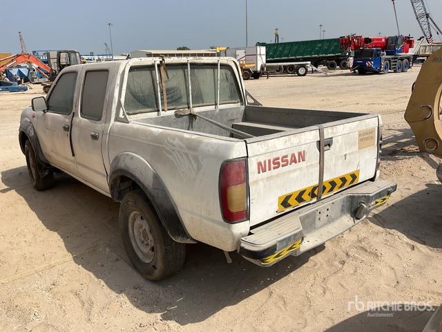 2008 Nissan 4x4 Crew Cab (Inoperable) Pickup - شاحنة البيك أب: صورة 3 2008 Nissan 4x4 Crew Cab (Inoperable) Pickup - شاحنة البيك أب: صورة 3