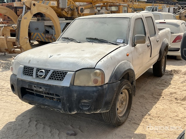2008 Nissan 4x4 Crew Cab (Inoperable) Pickup - شاحنة البيك أب: صورة 2 2008 Nissan 4x4 Crew Cab (Inoperable) Pickup - شاحنة البيك أب: صورة 2