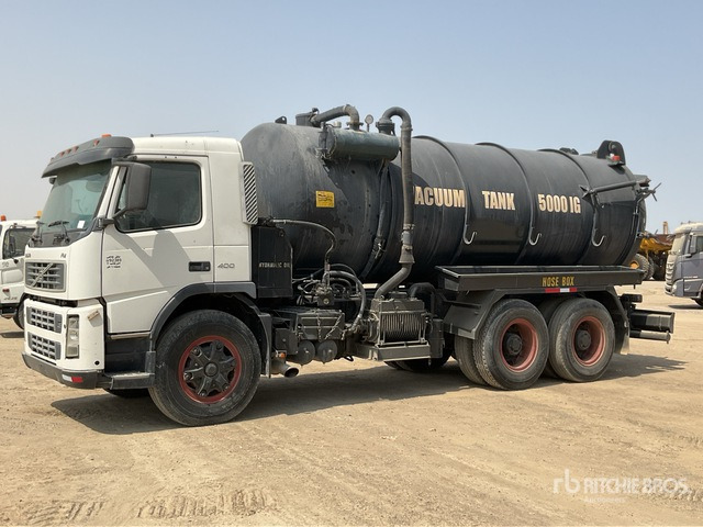 2008 Volvo FM400 6x4 20000 Liters Vacuum Tanker Truck - فراغ شاحنة: صورة 2 2008 Volvo FM400 6x4 20000 Liters Vacuum Tanker Truck - فراغ شاحنة: صورة 2
