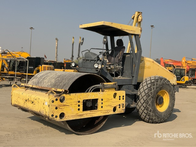 2010 Bomag BW211D-40 - ضاغطة التربة: صورة 3 2010 Bomag BW211D-40 - ضاغطة التربة: صورة 3