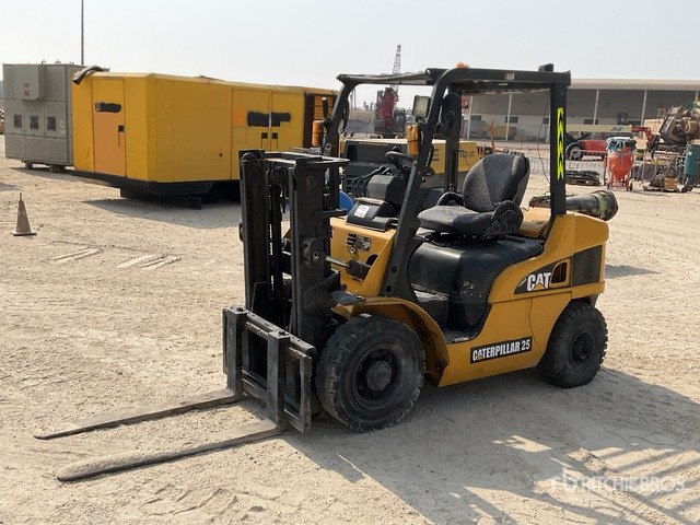 2010 Cat DP25NT 2.5 ton Forklift - رافعة شوكية ديزل: صورة 2 2010 Cat DP25NT 2.5 ton Forklift - رافعة شوكية ديزل: صورة 2