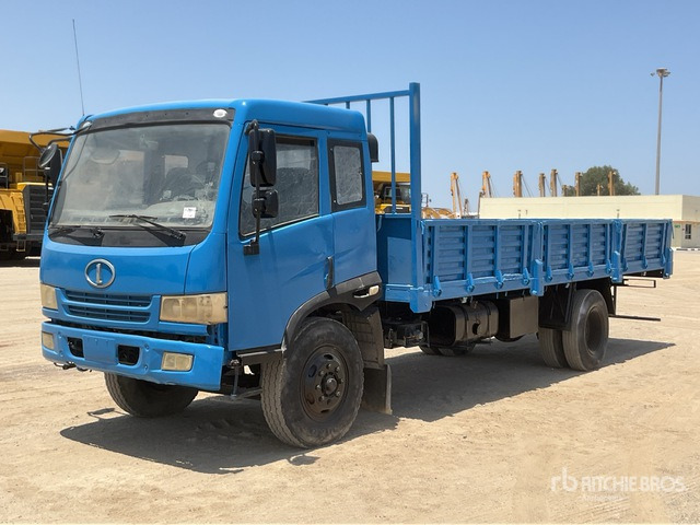 2010 FAW 1120P9K2L3E 4x2 Flatbed Truck - شاحنات مسطحة: صورة 1 2010 FAW 1120P9K2L3E 4x2 Flatbed Truck - شاحنات مسطحة: صورة 1