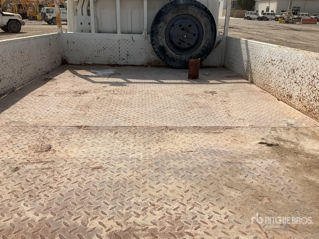 2010 Mitsubishi Canter 4x2 Crew Cab Flatbed Truck - شاحنات مسطحة: صورة 5 2010 Mitsubishi Canter 4x2 Crew Cab Flatbed Truck - شاحنات مسطحة: صورة 5