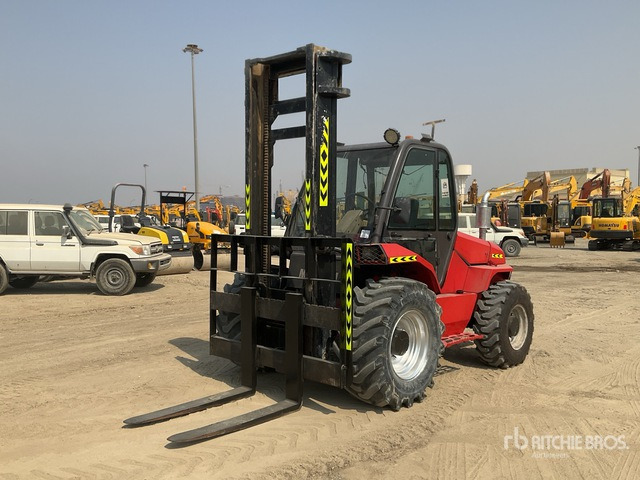 2012 Manitou M-X50-4 4x4 Rough Terrain Forklift - رافعة شوكية للأراضي الوعرة: صورة 2 2012 Manitou M-X50-4 4x4 Rough Terrain Forklift - رافعة شوكية للأراضي الوعرة: صورة 2