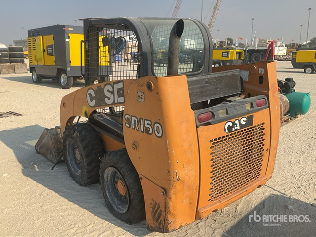 2013 Case SR150 (Inoperable) Skid Steer Loader - شيول صغير: صورة 3 2013 Case SR150 (Inoperable) Skid Steer Loader - شيول صغير: صورة 3
