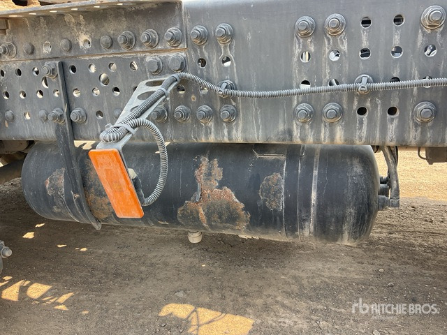 2013 Mercedes-Benz Actros 1845LS 4x2 S/A Sleeper Truck Tractor - رأس تريلا: صورة 5 2013 Mercedes-Benz Actros 1845LS 4x2 S/A Sleeper Truck Tractor - رأس تريلا: صورة 5