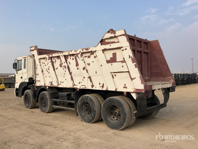 2014 Hyundai HD370 8x4 Twin-Steer Tri/A Dump Truck - شاحنة قلاب: صورة 2 2014 Hyundai HD370 8x4 Twin-Steer Tri/A Dump Truck - شاحنة قلاب: صورة 2