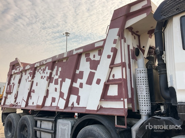 2014 Hyundai HD370 8x4 Twin-Steer Tri/A Dump Truck - شاحنة قلاب: صورة 5 2014 Hyundai HD370 8x4 Twin-Steer Tri/A Dump Truck - شاحنة قلاب: صورة 5