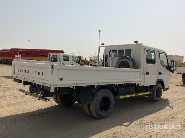 2014 Mitsubishi Canter 4x2 Crew Cab Flatbed Truck - شاحنات مسطحة: صورة 4 2014 Mitsubishi Canter 4x2 Crew Cab Flatbed Truck - شاحنات مسطحة: صورة 4