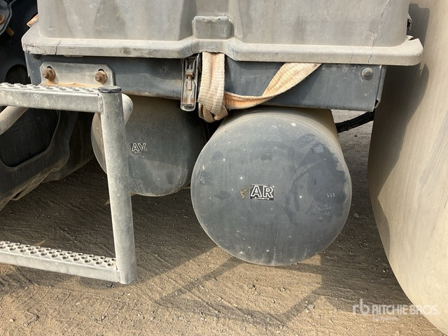 2015 Mercedes-Benz Actross 1843LS 4x2 S/A Sleeper Truck Tractor - مقطورة السحب: صورة 5 2015 Mercedes-Benz Actross 1843LS 4x2 S/A Sleeper Truck Tractor - مقطورة السحب: صورة 5