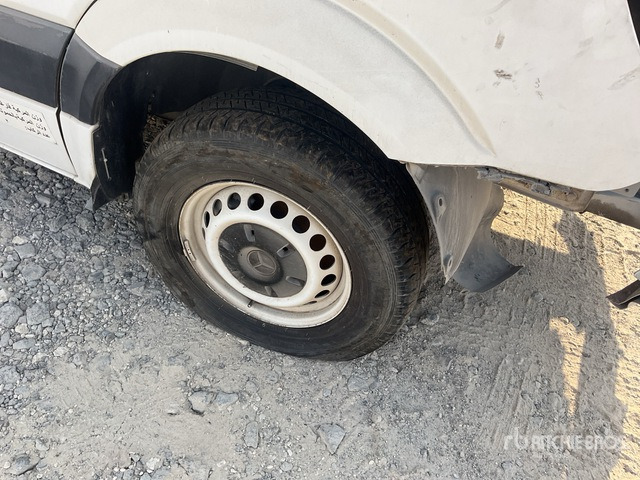 2016 Mercedes-Benz Sprinter 316 (Inoperable) Cargo Van - شاحنة توصيل مغلقة: صورة 4 2016 Mercedes-Benz Sprinter 316 (Inoperable) Cargo Van - شاحنة توصيل مغلقة: صورة 4