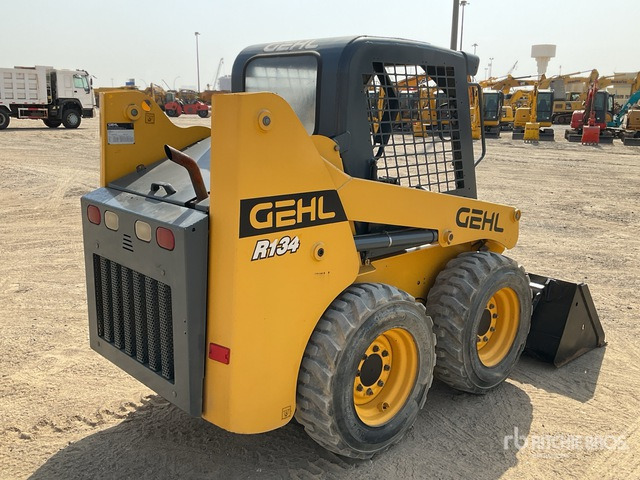 2017 Gehl R134 - شيول صغير: صورة 3 2017 Gehl R134 - شيول صغير: صورة 3