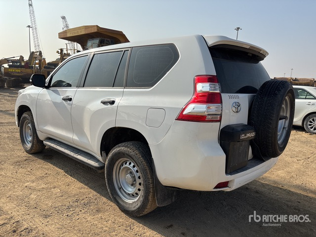 2017 Toyota Prado TX 150L 4x4 SUV - سيارة دفع رباعي: صورة 2 2017 Toyota Prado TX 150L 4x4 SUV - سيارة دفع رباعي: صورة 2