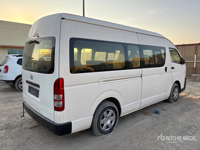 2018 Toyota Hiace 4x2 16-Seat Mini Bus - حافلة: صورة 3 2018 Toyota Hiace 4x2 16-Seat Mini Bus - حافلة: صورة 3
