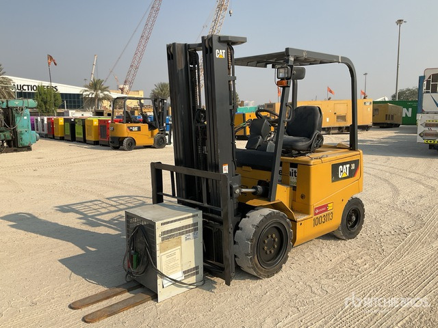 رافعة شوكية كهربائية 2019 Cat EP30CA1 3 ton Electric Forklift: صورة 1
