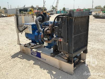 FG WILSON 220 kVA Skid-Mounted - مجموعة المولد: صورة 3 FG WILSON 220 kVA Skid-Mounted - مجموعة المولد: صورة 3
