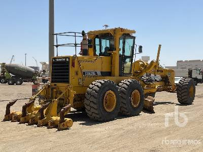 KOMATSU GD825A-2 - ماكينة تسوية: صورة 3 KOMATSU GD825A-2 - ماكينة تسوية: صورة 3