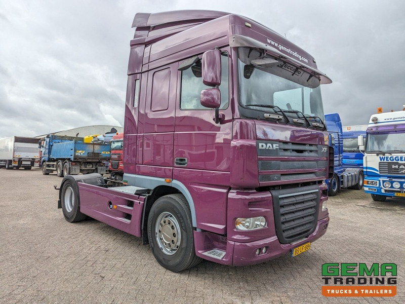 DAF FT XF105.410 4x2 Euro5 FT XF105.410 4x2 SpaceCab Euro5 - Side Skirts - Spare Wheel - Original Holland truck (T1333) - مقطورة السحب: صورة 2 DAF FT XF105.410 4x2 Euro5 FT XF105.410 4x2 SpaceCab Euro5 - Side Skirts - Spare Wheel - Original Holland truck (T1333) - مقطورة السحب: صورة 2