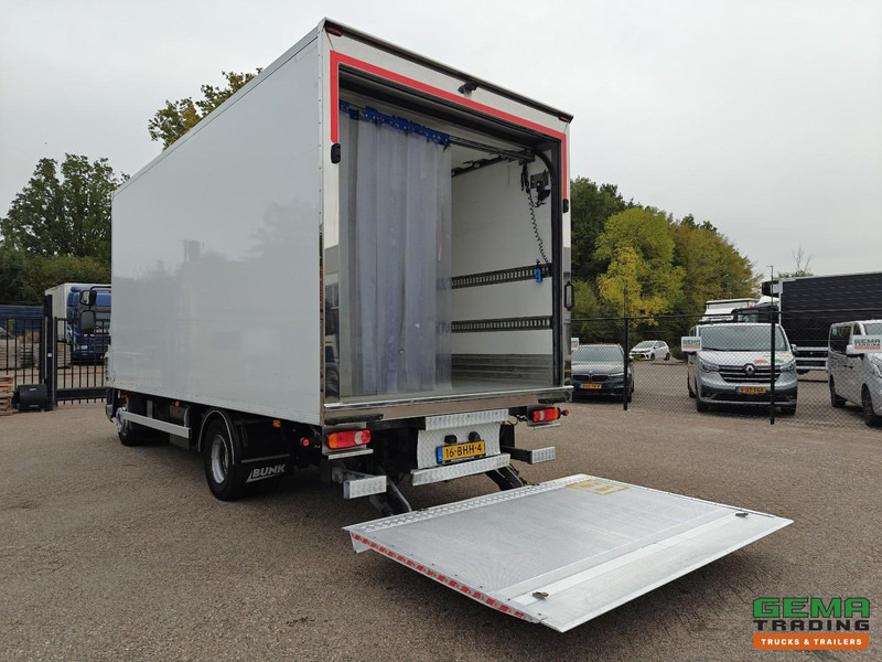 DAF LF 210 FA 4x2 Dagcab Euro6A - Koel/Vriesbak 5.5M + Carrier Supra 550 + Laadklep 2000KG - 173.000KM! - شاحنة ذات مبرد: صورة 2 DAF LF 210 FA 4x2 Dagcab Euro6A - Koel/Vriesbak 5.5M + Carrier Supra 550 + Laadklep 2000KG - 173.000KM! - شاحنة ذات مبرد: صورة 2