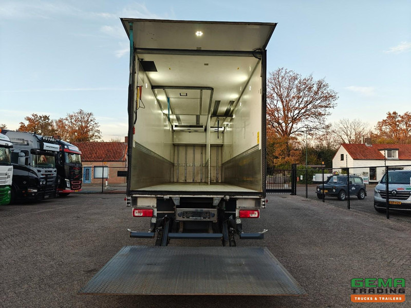 DAF XF 450 FAS 6x2 Superspacecab Euro6 - Koel-VriesBak 9.5m + Carrier Supra 1250Mt + Laadklep 2500kg - 331.000km Origineel! - شاحنة ذات مبرد: صورة 5 DAF XF 450 FAS 6x2 Superspacecab Euro6 - Koel-VriesBak 9.5m + Carrier Supra 1250Mt + Laadklep 2500kg - 331.000km Origineel! - شاحنة ذات مبرد: صورة 5