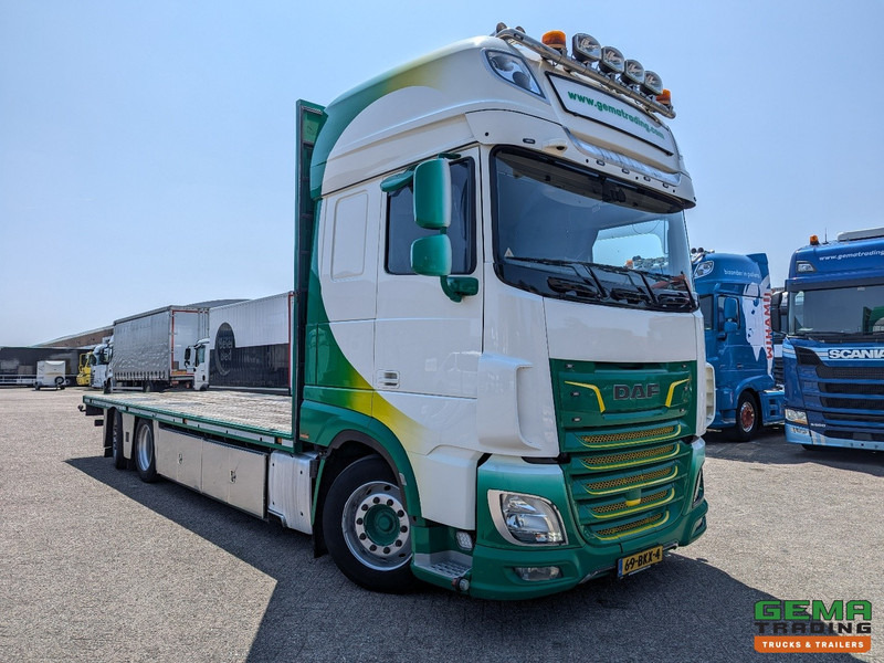 DAF XF 530 FAN 6x2/4 SuperSpaceCab Euro6C - Retarder - OpenLaadbak 7.4M - SmartTacho V2 - NOKKENAS problem - 05/2026 - Fourage APK - شاحنات مسطحة: صورة 4 DAF XF 530 FAN 6x2/4 SuperSpaceCab Euro6C - Retarder - OpenLaadbak 7.4M - SmartTacho V2 - NOKKENAS problem - 05/2026 - Fourage APK - شاحنات مسطحة: صورة 4