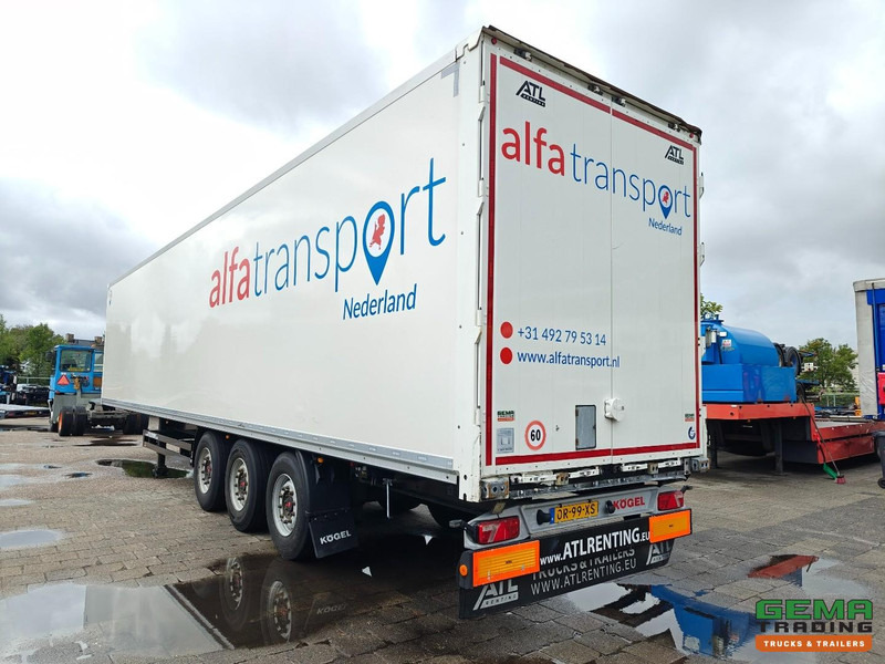 Kögel S24-1 3-Assen SAF - Schijfremmen - Gesloten Opbouw - نصف مقطورة بصندوق مغلق: صورة 4 Kögel S24-1 3-Assen SAF - Schijfremmen - Gesloten Opbouw - نصف مقطورة بصندوق مغلق: صورة 4