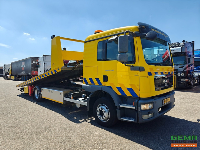 MAN TGM 12.250 4X2 BL DubbelCab 6 Pers. - Falkom FAS6000 + FAL2000 + Dubbele Lier 3600KG - Afstandsbediening - 10/2025 APK - شاحنة سحب: صورة 5 MAN TGM 12.250 4X2 BL DubbelCab 6 Pers. - Falkom FAS6000 + FAL2000 + Dubbele Lier 3600KG - Afstandsbediening - 10/2025 APK - شاحنة سحب: صورة 5