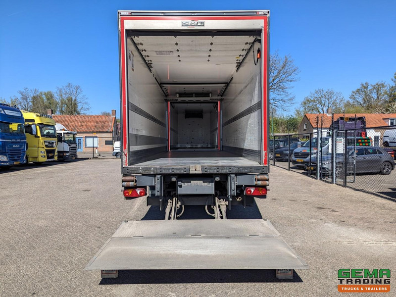 Mercedes-Benz Antos 1843 4x2 Dagcab Euro6 - Chereau Koel-Vriescombinatie- Carrier Supra - Doorlaadsysteem - Laadklep 2000KG - شاحنة ذات مبرد: صورة 5 Mercedes-Benz Antos 1843 4x2 Dagcab Euro6 - Chereau Koel-Vriescombinatie- Carrier Supra - Doorlaadsysteem - Laadklep 2000KG - شاحنة ذات مبرد: صورة 5
