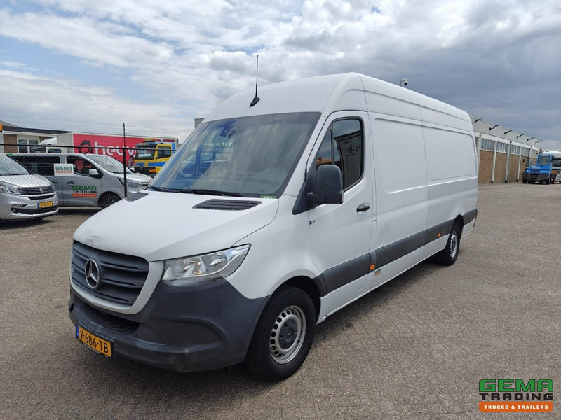 Mercedes-Benz Sprinter 311 CDI L3H2 - Euro6ZF - Automaat - Navigatie - Camera - 06/2026 APK - فان المدمجة: صورة 1 Mercedes-Benz Sprinter 311 CDI L3H2 - Euro6ZF - Automaat - Navigatie - Camera - 06/2026 APK - فان المدمجة: صورة 1