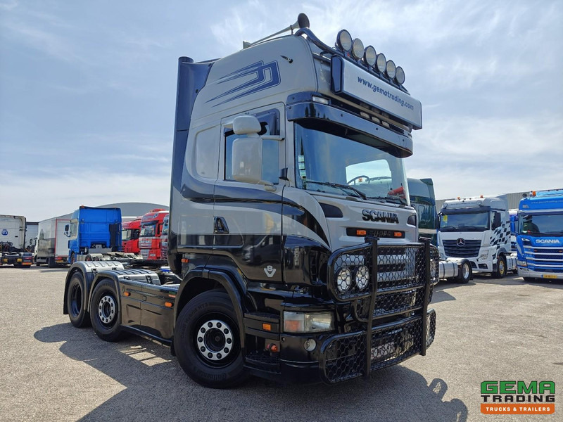 Scania R500 6x2/4 Topline Euro3 - V8 - Handgeschakeld - SchuifSchotel - رأس تريلا: صورة 2 Scania R500 6x2/4 Topline Euro3 - V8 - Handgeschakeld - SchuifSchotel - رأس تريلا: صورة 2