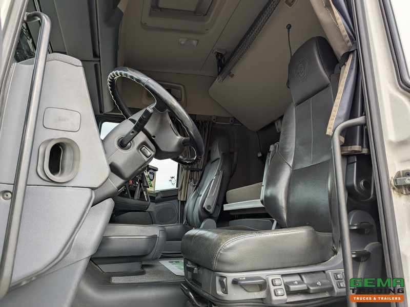 Scania R730 6x4 Highline Euro6 - V8 - Retarder - RVS Kist - Schuifschotel - مقطورة السحب: صورة 5 Scania R730 6x4 Highline Euro6 - V8 - Retarder - RVS Kist - Schuifschotel - مقطورة السحب: صورة 5
