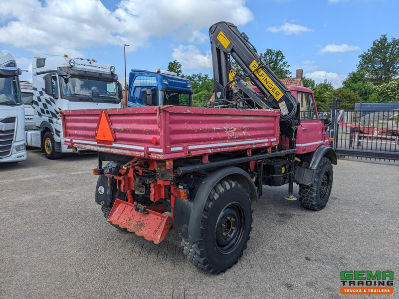Unimog 416/U1100 4x4 - Hiab PK4600A - Open laadbak - Lier - Vangmuil/trekhaak - Mercedes Benz - شاحنة كرين: صورة 5 Unimog 416/U1100 4x4 - Hiab PK4600A - Open laadbak - Lier - Vangmuil/trekhaak - Mercedes Benz - شاحنة كرين: صورة 5