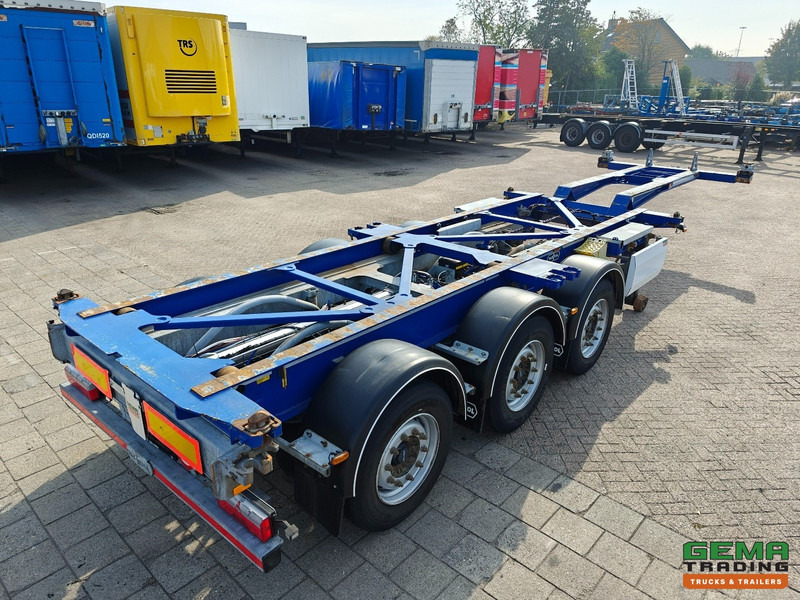 Van Hool A3C002 3-Assen JOST - Schijfremmen - Alle aansluitingen / Universeel chassis - TOP Staat! - ناقل حاوية/ نصف مقطورة بحاوية: صورة 3 Van Hool A3C002 3-Assen JOST - Schijfremmen - Alle aansluitingen / Universeel chassis - TOP Staat! - ناقل حاوية/ نصف مقطورة بحاوية: صورة 3