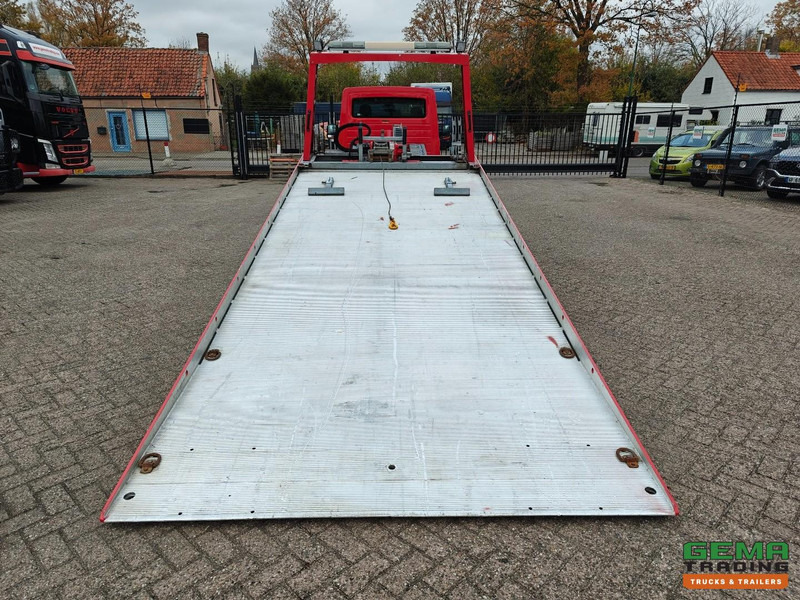 Volkswagen Crafter 6x2 3Zitplaatsen Euro6 - Thoma Plateau 4000kg + Lepel + Dubbele Lier 3.6T - Standkachel - Navi - شاحنة توصيل مغلقة: صورة 5 Volkswagen Crafter 6x2 3Zitplaatsen Euro6 - Thoma Plateau 4000kg + Lepel + Dubbele Lier 3.6T - Standkachel - Navi - شاحنة توصيل مغلقة: صورة 5