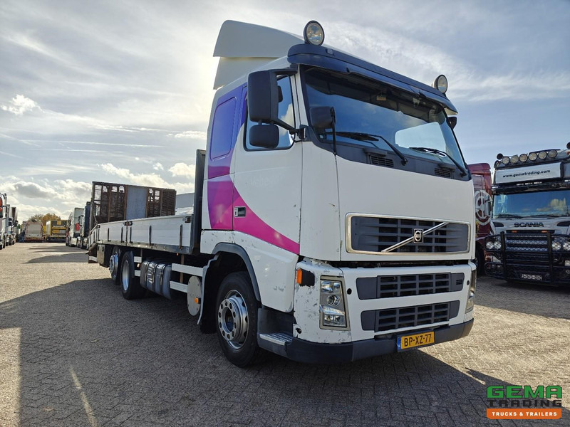 Volvo FH12 6x2 Slaapcab Euro3 - Oprijwagen/Machine Transporter 8.18m + Lier - Hydr.Rampen - SMARTTacho V2 - 02/2026 APK - شاحنة نقل سيارات شاحنة: صورة 3 Volvo FH12 6x2 Slaapcab Euro3 - Oprijwagen/Machine Transporter 8.18m + Lier - Hydr.Rampen - SMARTTacho V2 - 02/2026 APK - شاحنة نقل سيارات شاحنة: صورة 3