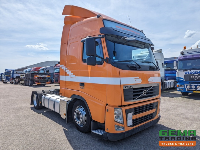 Volvo FH420 4x2 Euro5 FH420 4x2 Globetrotter Euro5 - XLOW - مقطورة السحب: صورة 2 Volvo FH420 4x2 Euro5 FH420 4x2 Globetrotter Euro5 - XLOW - مقطورة السحب: صورة 2