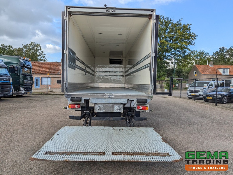Volvo FL210 4x2 Daycab 18Ton Euro5 Handgeschakeld - Koel-VriesBak 8.38M - Frigo Block - Laadklep 1500KG - شاحنة متساوية الحرارة: صورة 5 Volvo FL210 4x2 Daycab 18Ton Euro5 Handgeschakeld - Koel-VriesBak 8.38M - Frigo Block - Laadklep 1500KG - شاحنة متساوية الحرارة: صورة 5
