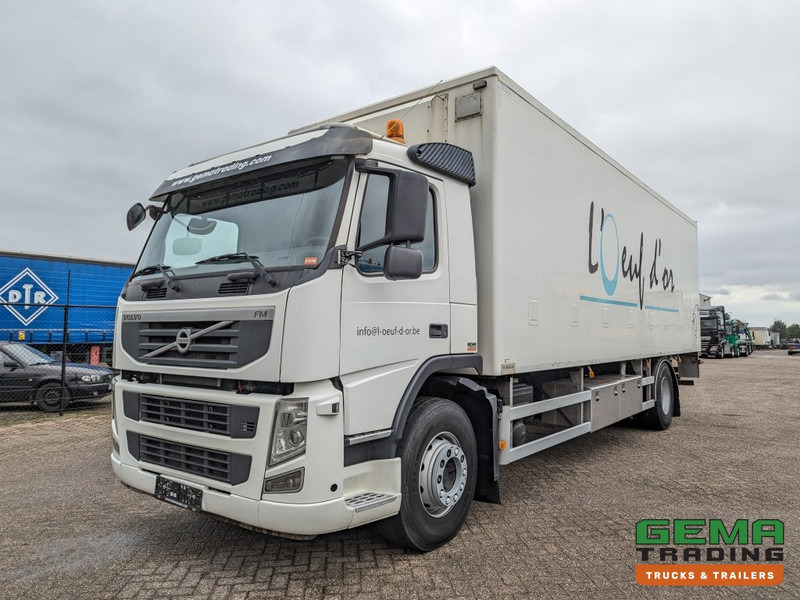 Volvo FM330 4x2 Daycab Euro5 KuikenBak 8.2m + Webasto Heater + Dhollandia 2000KG (V799) - شاحنة ذات مبرد: صورة 1 Volvo FM330 4x2 Daycab Euro5 KuikenBak 8.2m + Webasto Heater + Dhollandia 2000KG (V799) - شاحنة ذات مبرد: صورة 1