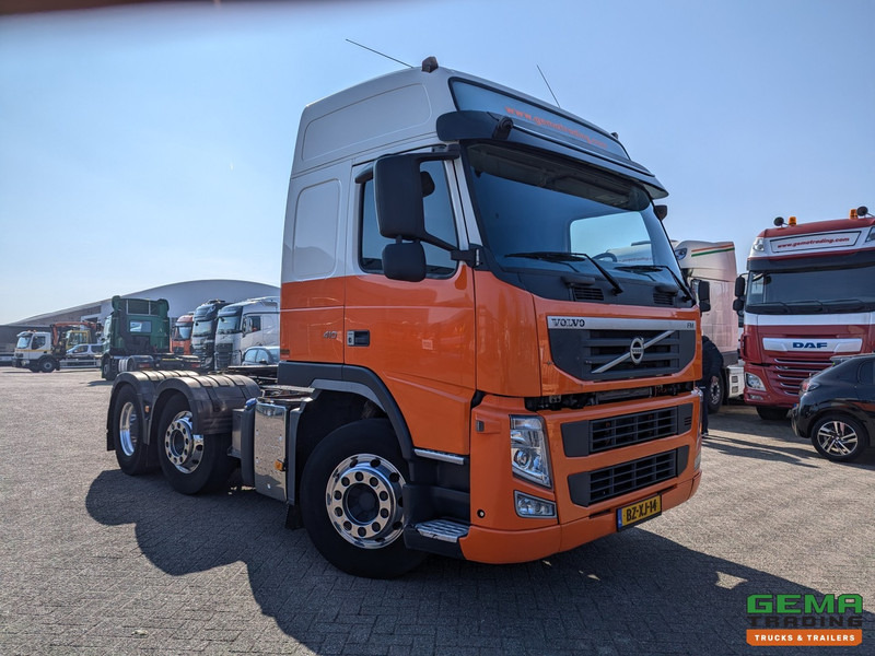 Volvo FM410 6x2/4 Globetrotter Euro5 - ADR - PTO - Hydrauliek - Alcoa's - Camera - مقطورة السحب: صورة 2 Volvo FM410 6x2/4 Globetrotter Euro5 - ADR - PTO - Hydrauliek - Alcoa's - Camera - مقطورة السحب: صورة 2